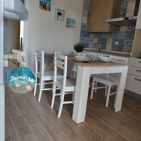 Bluesun Apartments Leporano Luaran gambar