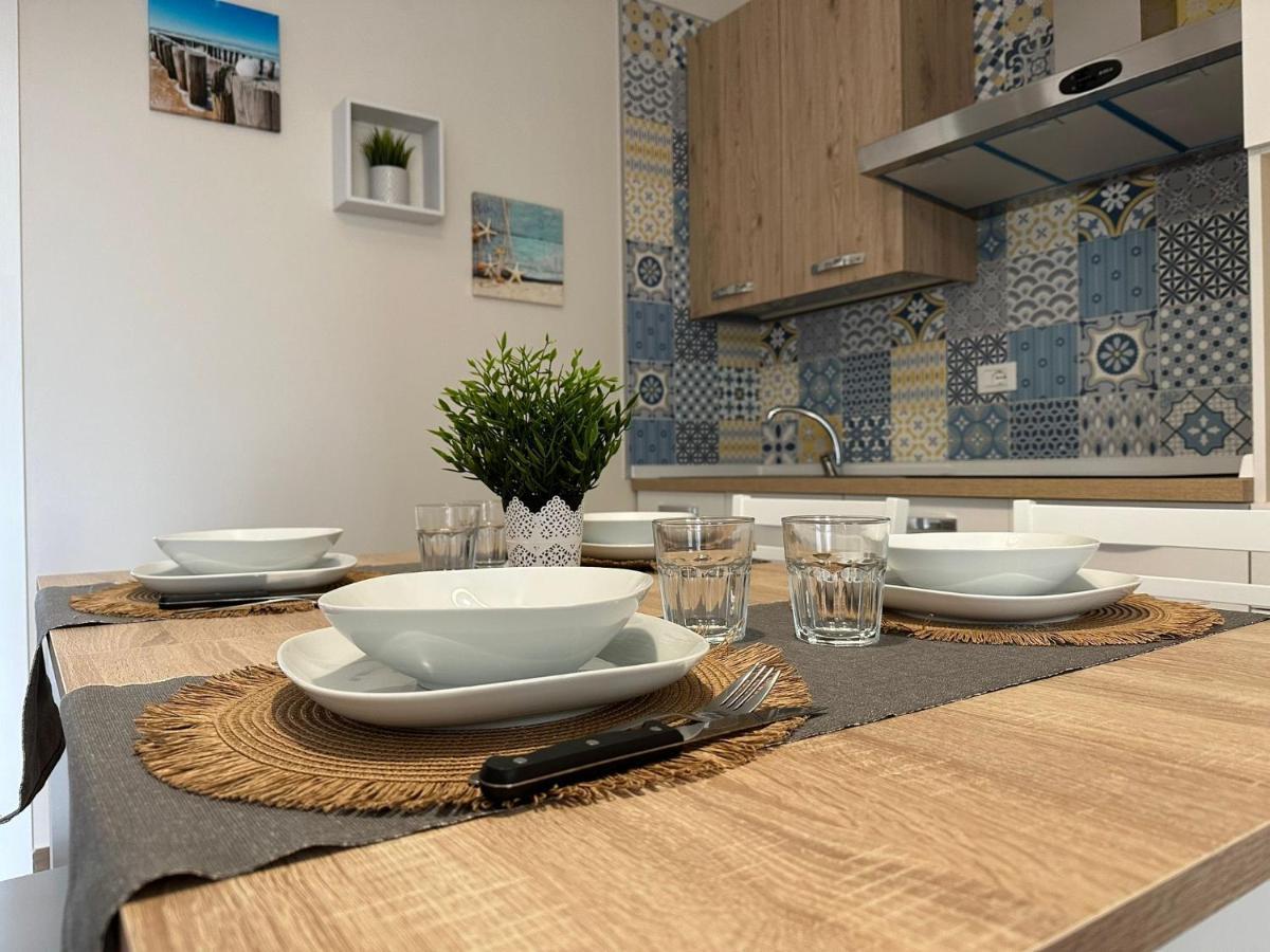 Bluesun Apartments Leporano Luaran gambar